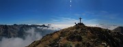 67 Pes Gerna (2562 m) terza ed ultima cima sopra  le nuvole ! 